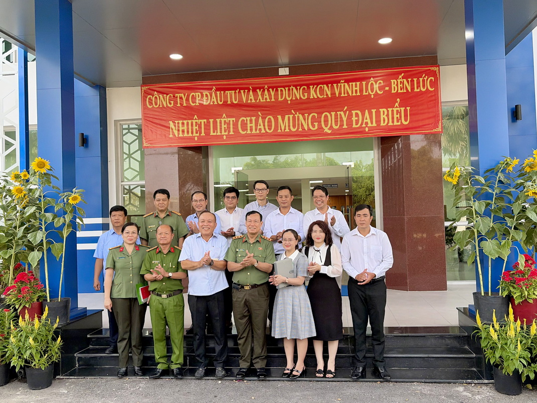 Thượng tướng Lê Tấn Tới thăm Khu công nghiệp Vĩnh Lộc 2