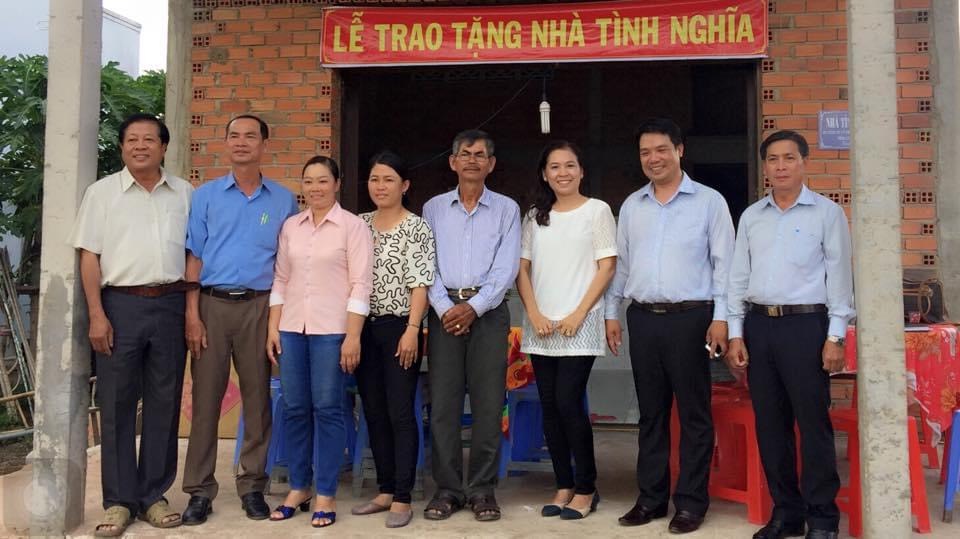 Ngày 3/6/2016, trao tặng nhà cho hộ gia đình bác Lê Văn Ô, xã Phước Lâm, huyện Cần Giuộc, tỉnh Long An